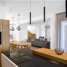 Beachfront Villa with Pool and Sea Views on Ciovo island near Trogir, Sleeps 8